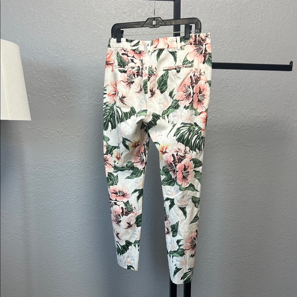 Spring Summer Floral Pattern Pants - Picture 4 of 4